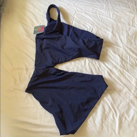 Rebecca Virtue size Large - Picture 5 of 8